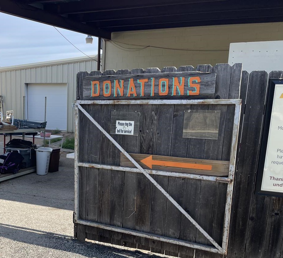 Image of drop-off donation area near Create Healthy Thrift Shop